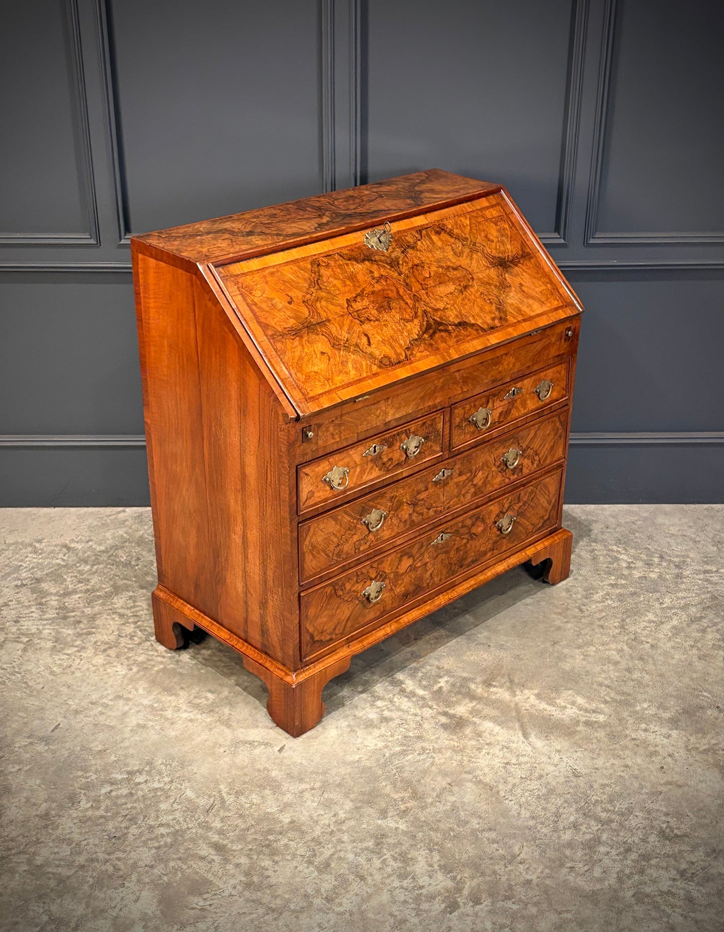 Queen Anne Figured Walnut Bureau