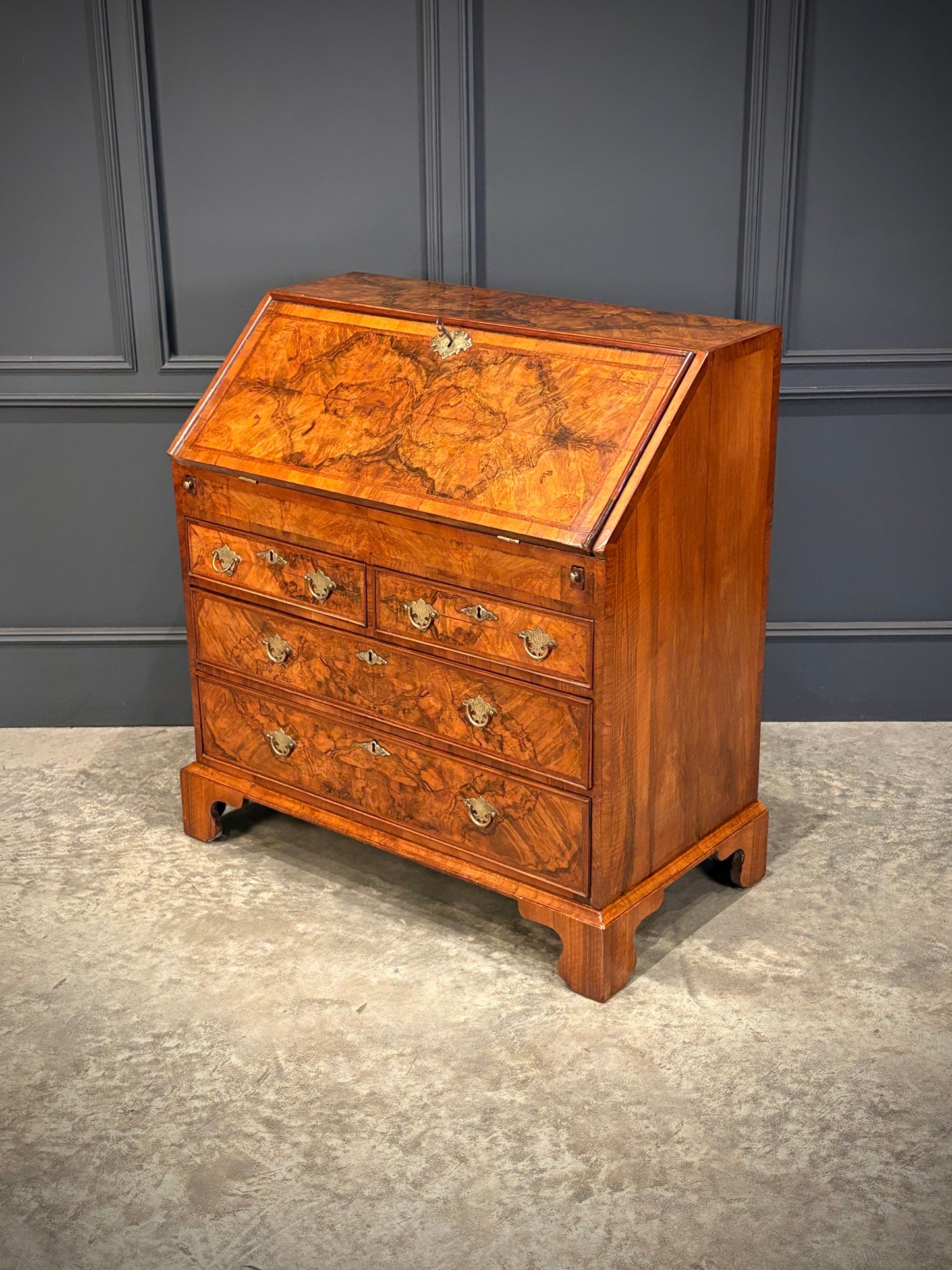 Queen Anne Figured Walnut Bureau