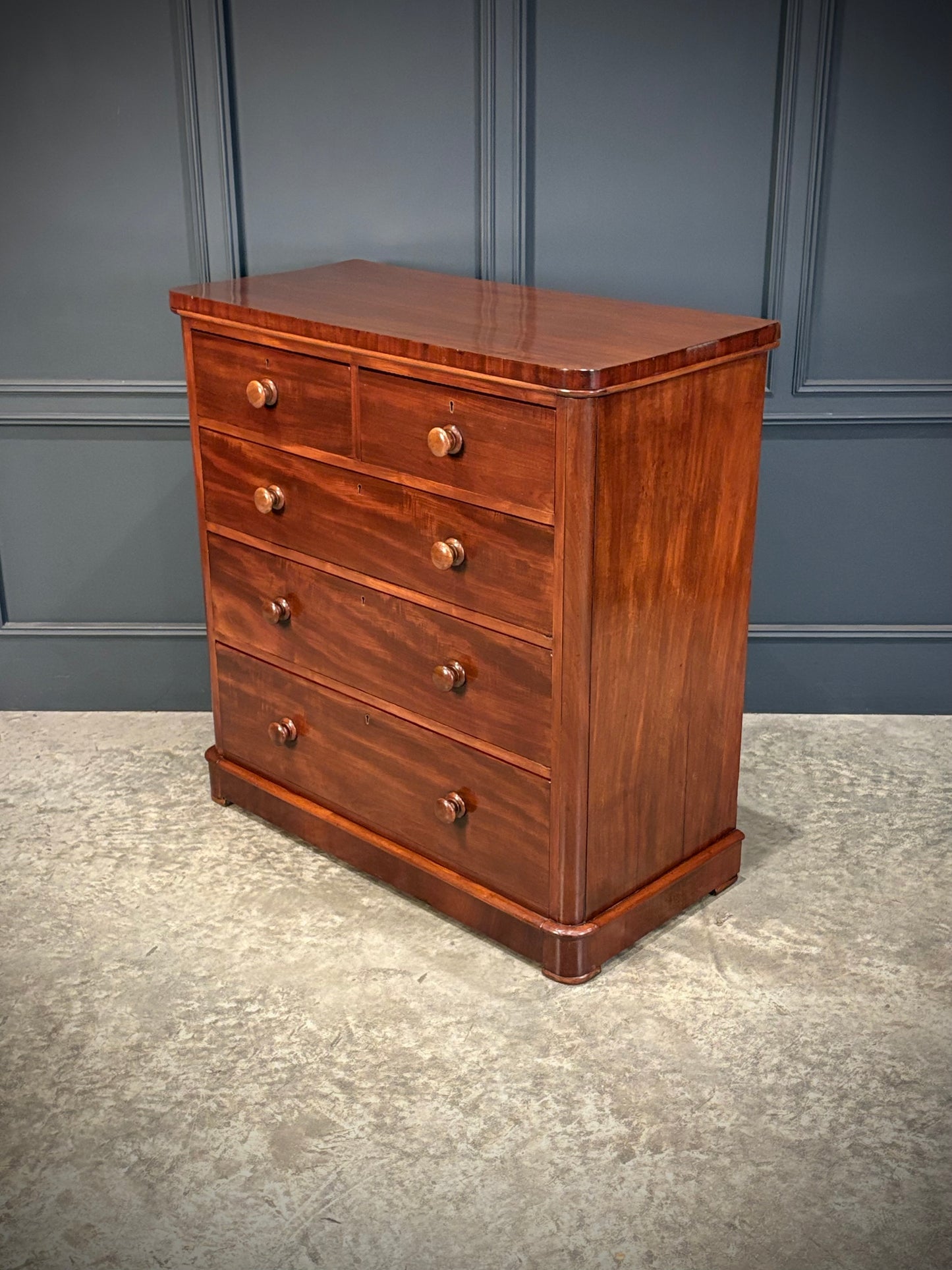 Victorian Mahogany Chest of Drawers
