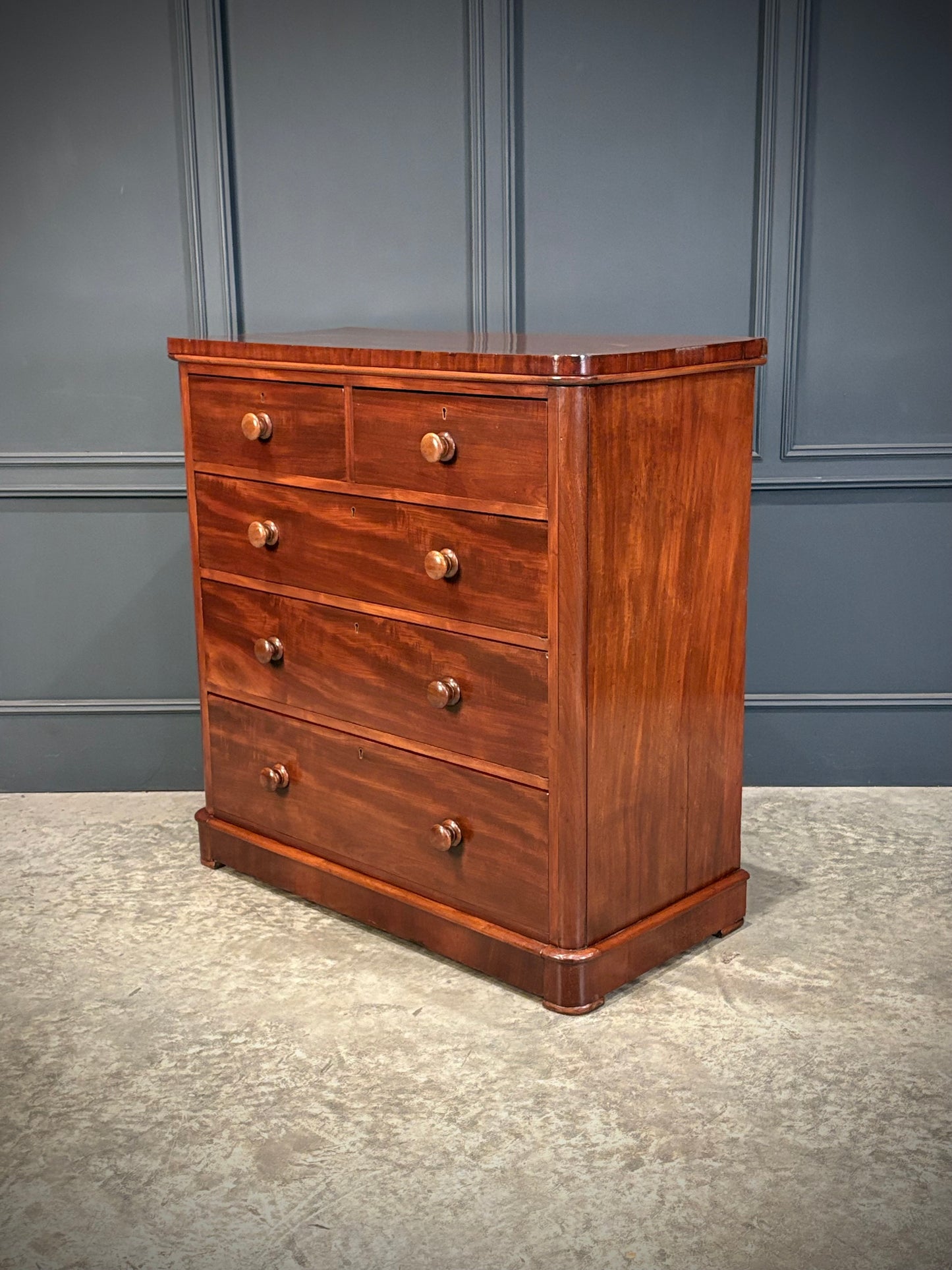 Victorian Mahogany Chest of Drawers