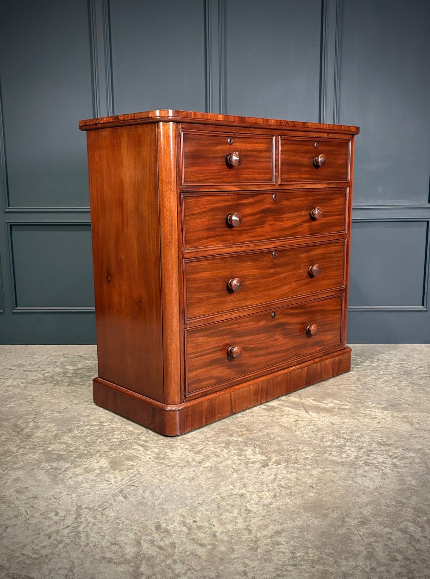 Victorian Mahogany Chest of Drawers