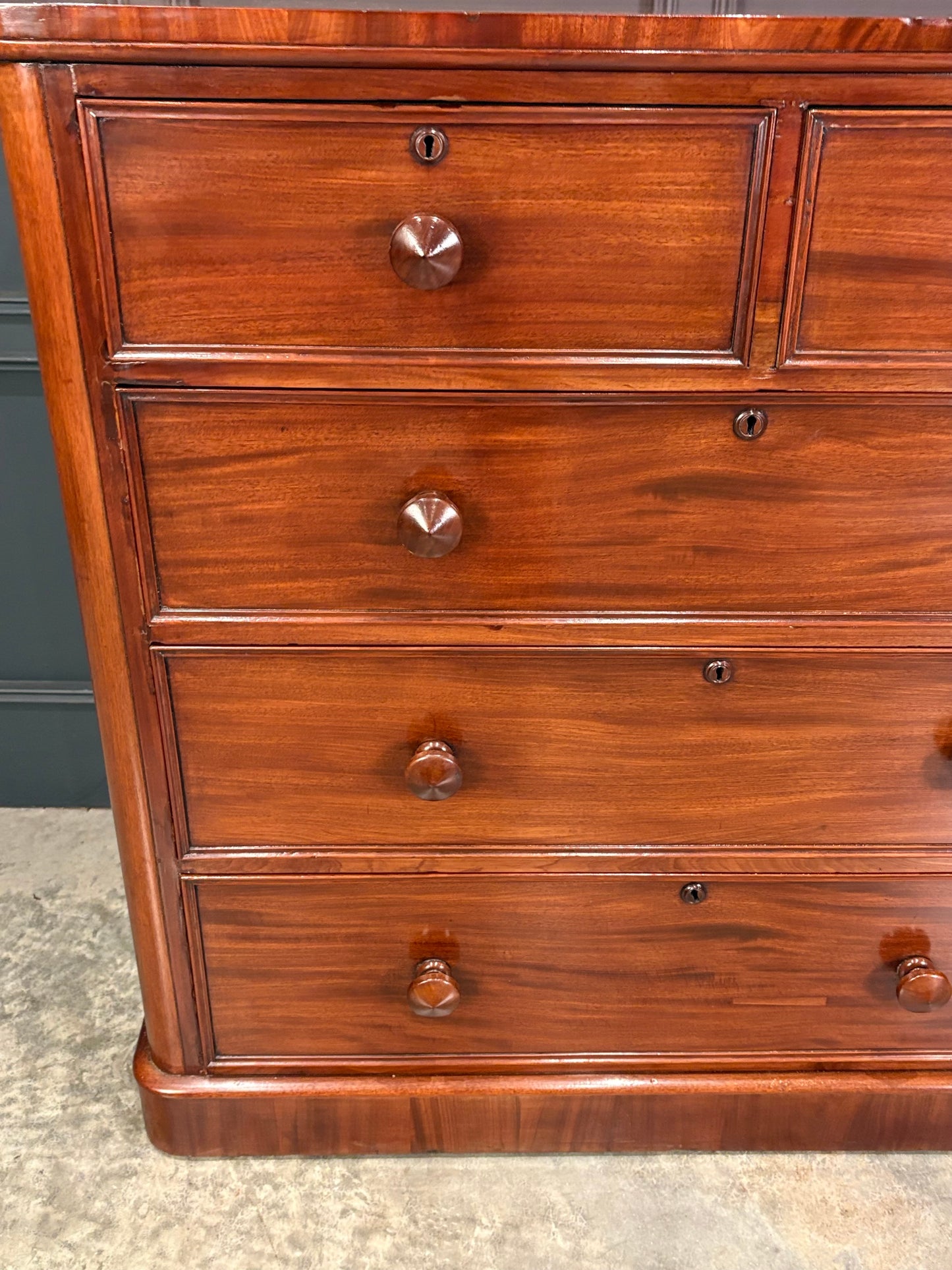 Victorian Mahogany Chest of Drawers