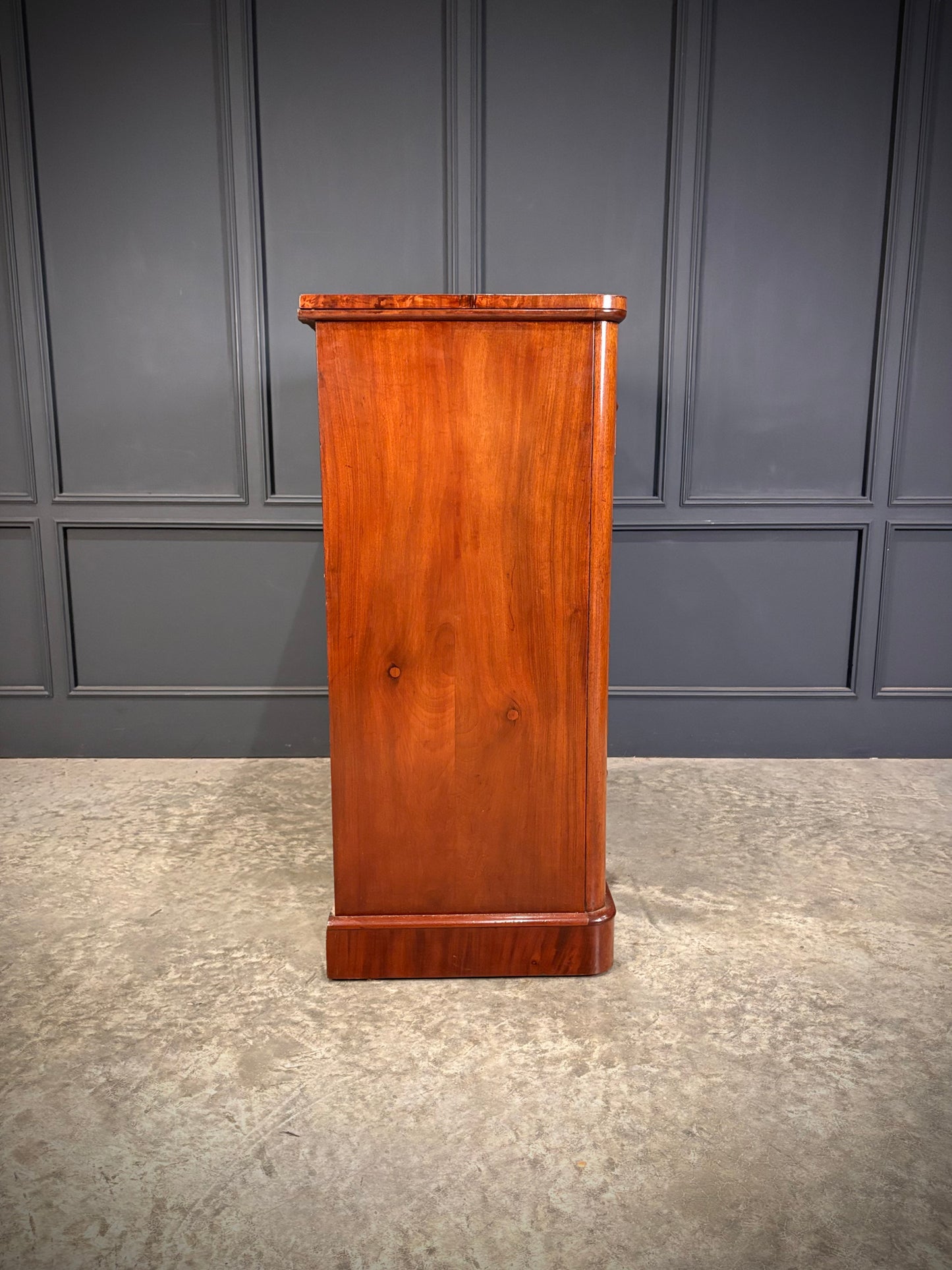 Victorian Mahogany Chest of Drawers
