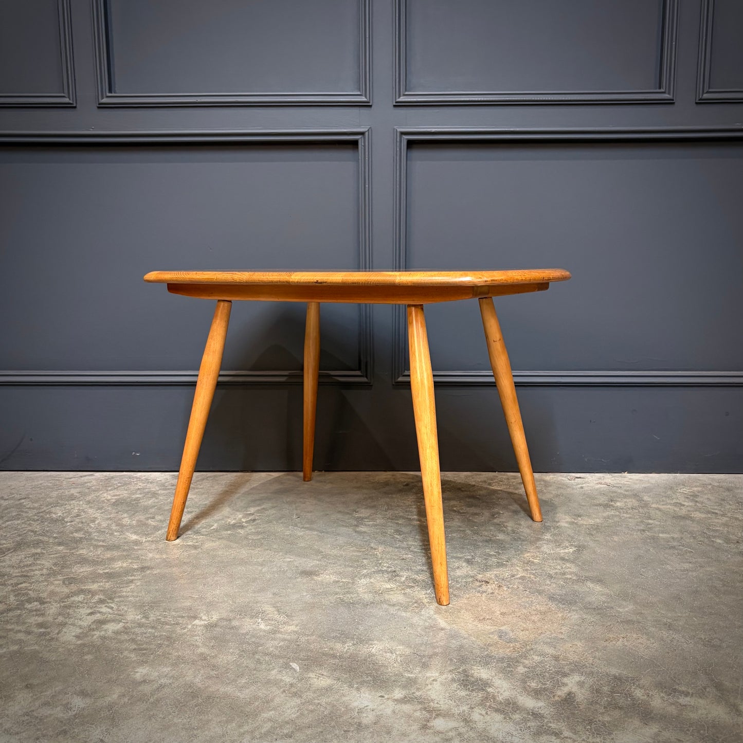 Vintage Ercol Windsor Elm & Beech Side/Coffee Table