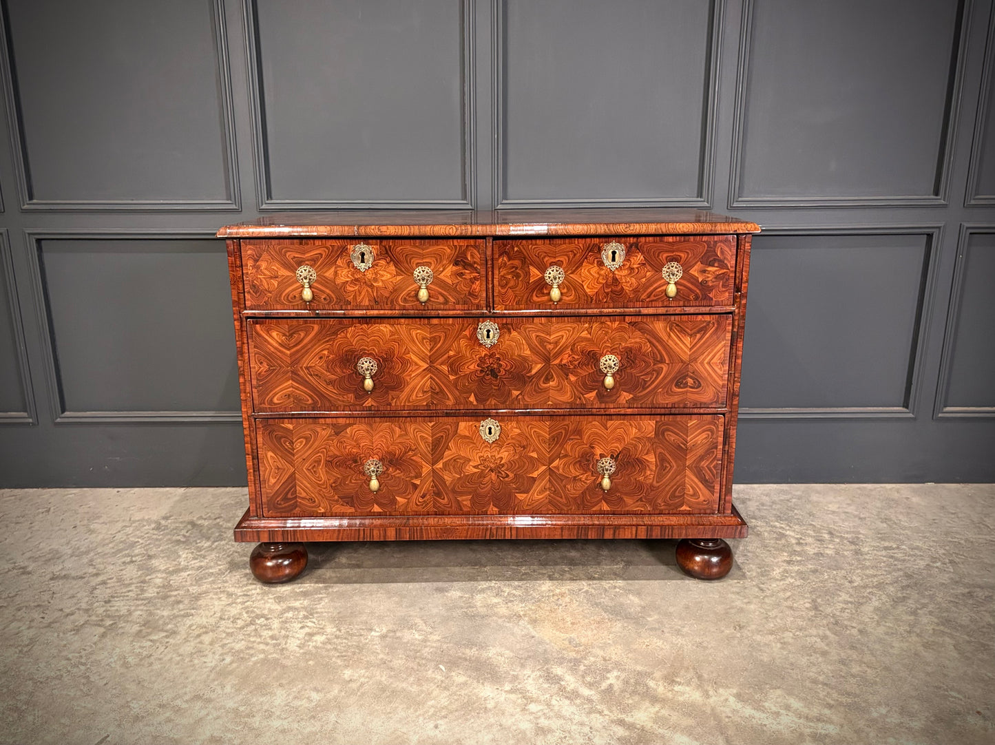 17th Century Kingwood Oyster Veneered Chest