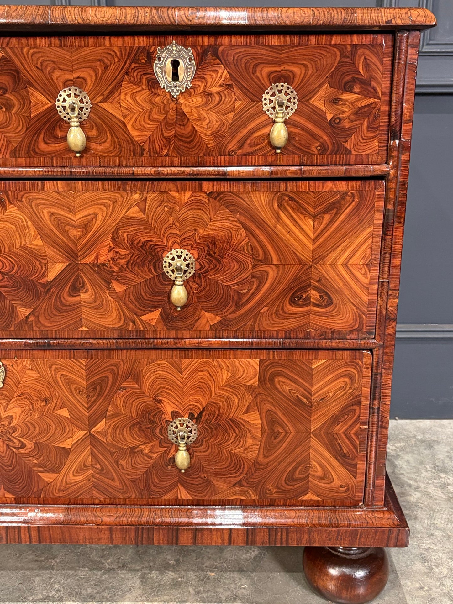 17th Century Kingwood Oyster Veneered Chest