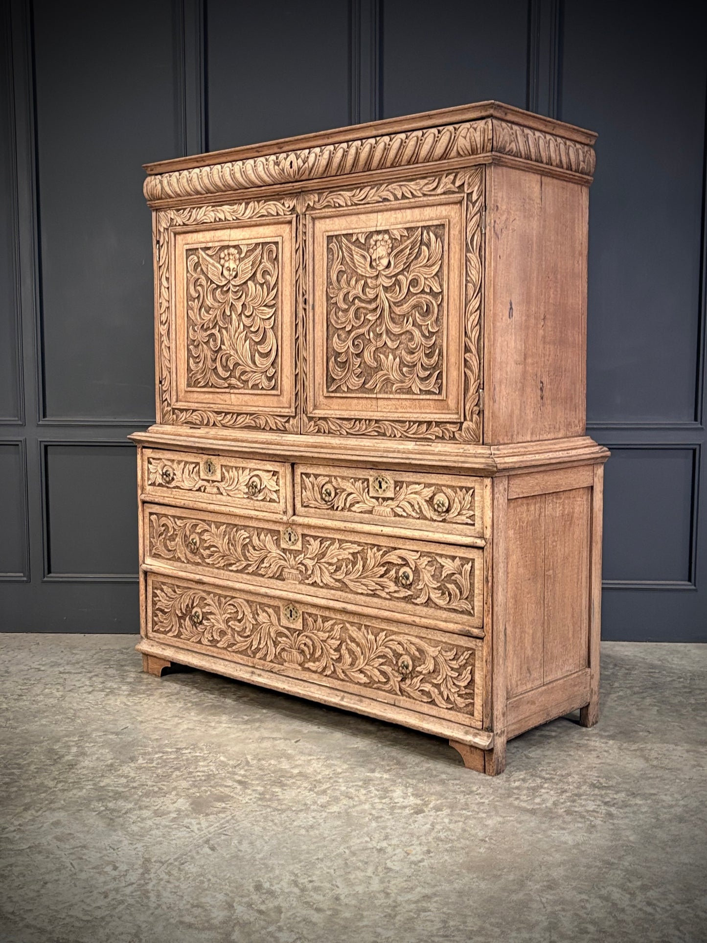 18th Century Carved Oak Cupboard on Chest