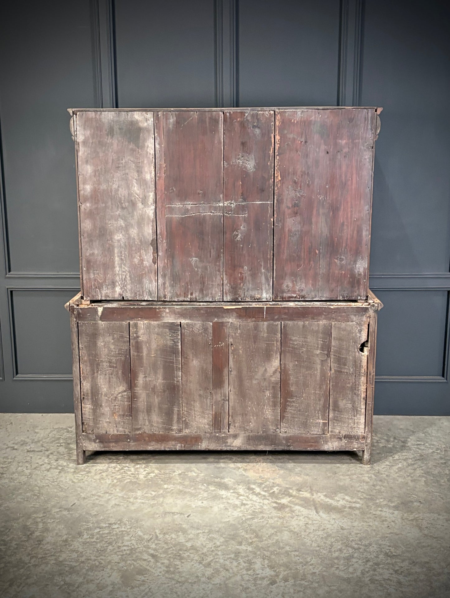 18th Century Carved Oak Cupboard on Chest