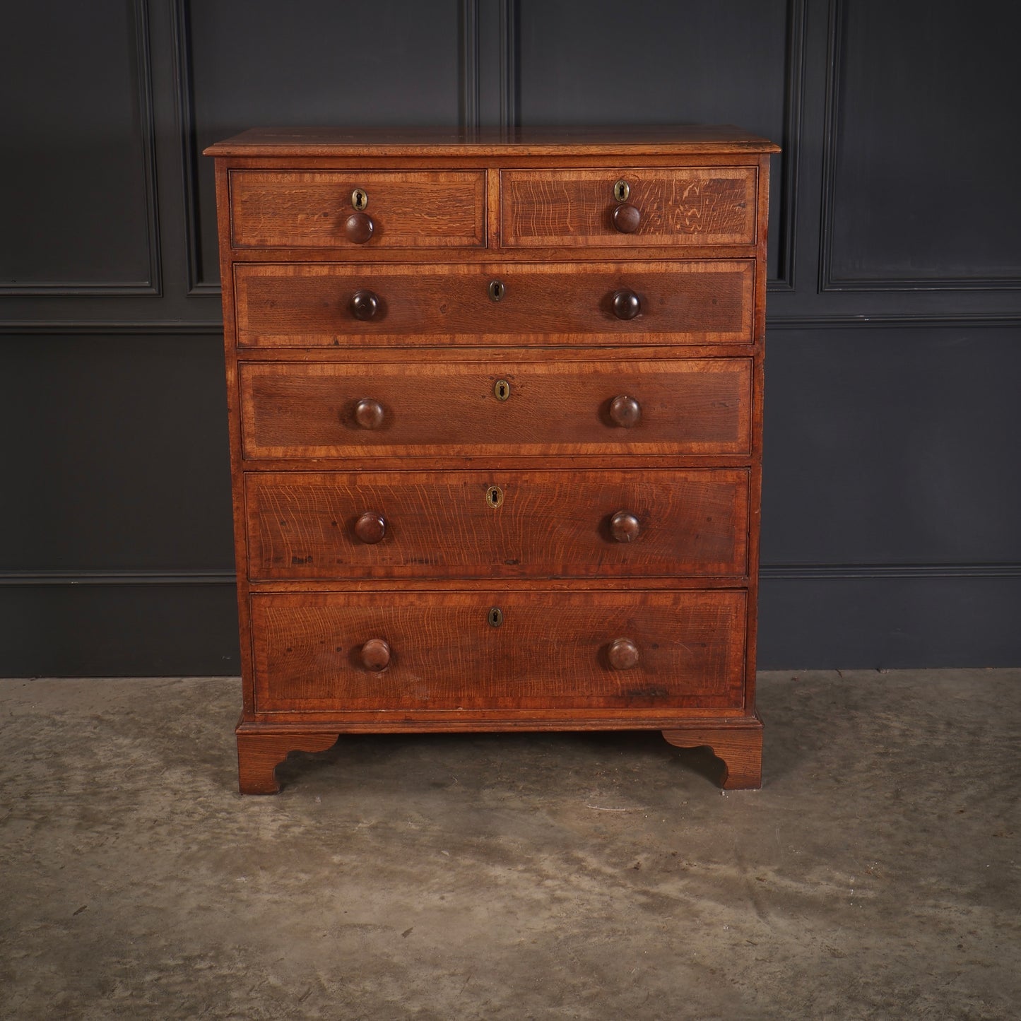 Georgian Oak Chest of Drawers