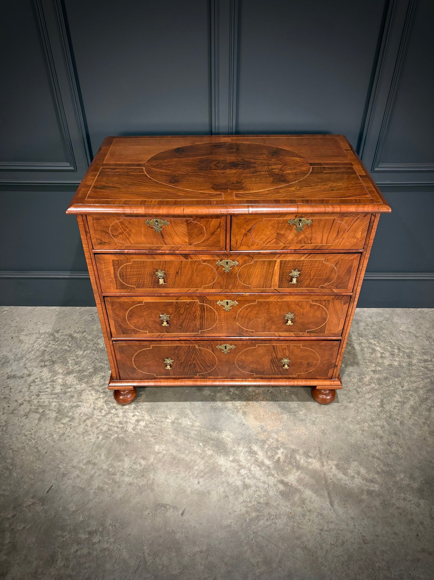 Fine William & Mary Walnut Chest of Drawers