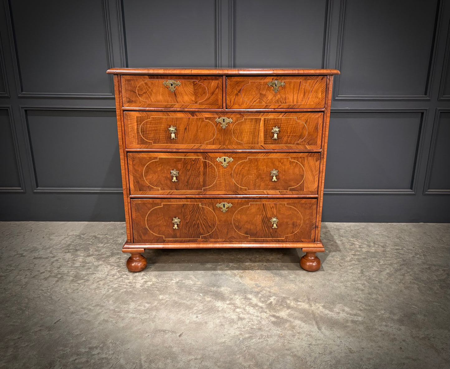 Fine William & Mary Walnut Chest of Drawers