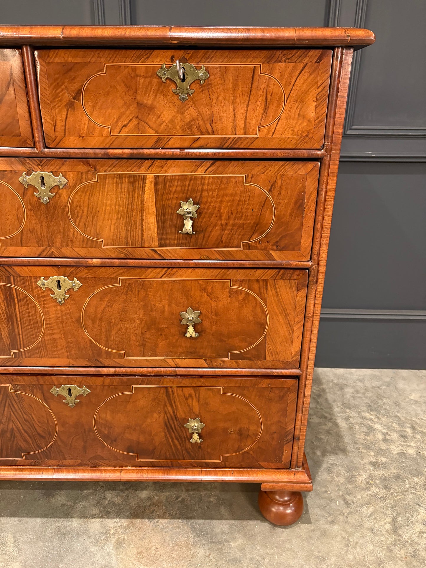 Fine William & Mary Walnut Chest of Drawers
