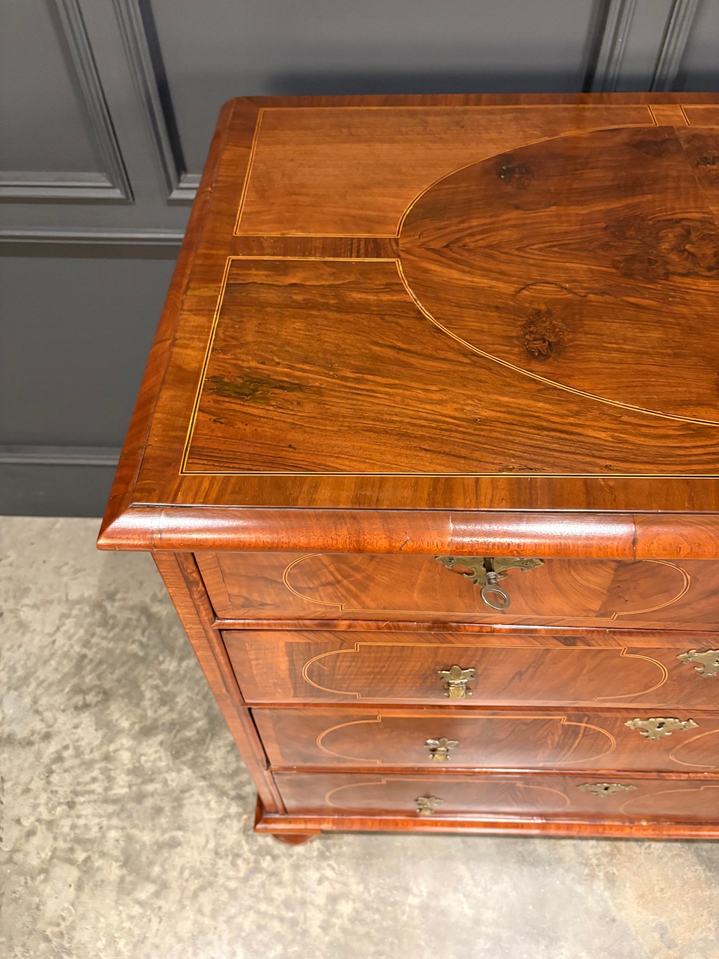 Fine William & Mary Walnut Chest of Drawers