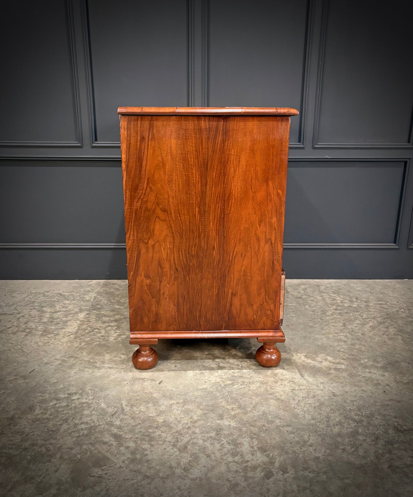 Fine William & Mary Walnut Chest of Drawers