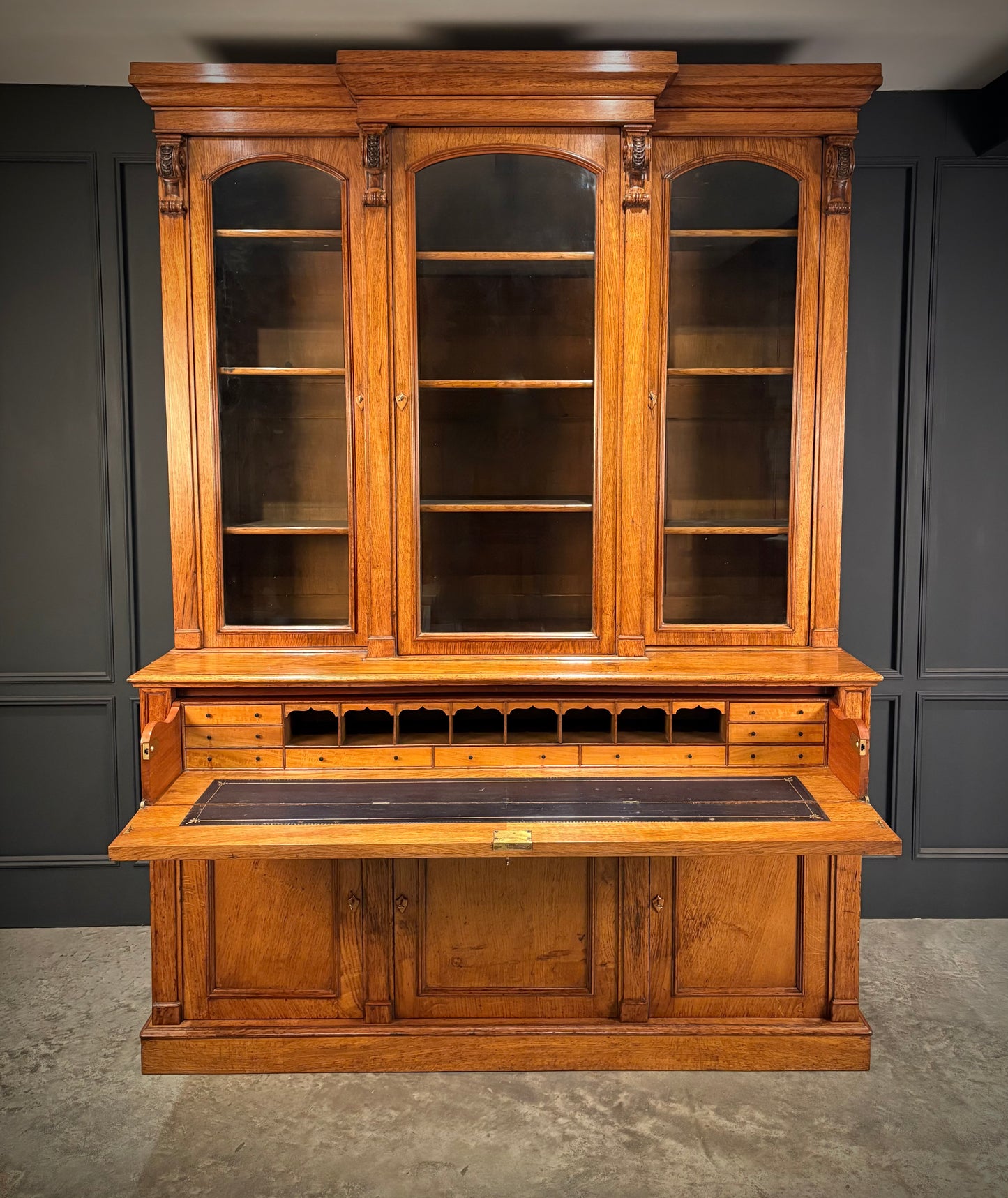 Early Victorian Breakfront Oak Bookcase
