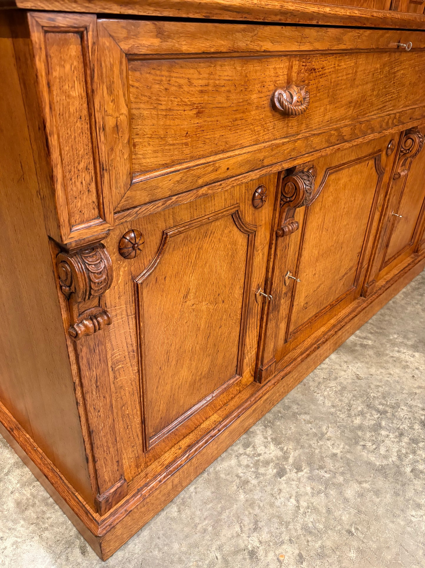 Early Victorian Breakfront Oak Bookcase