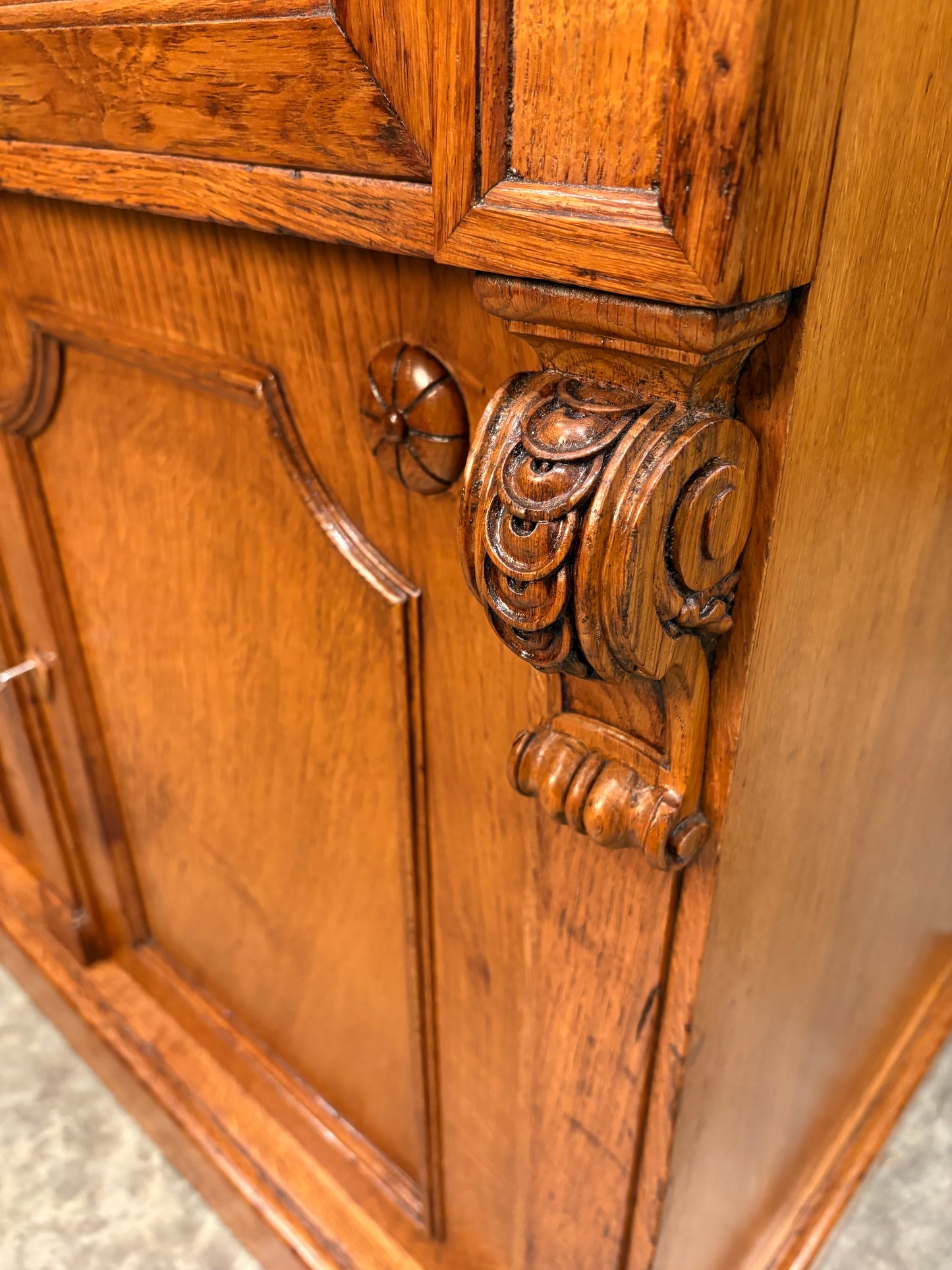 Early Victorian Breakfront Oak Bookcase