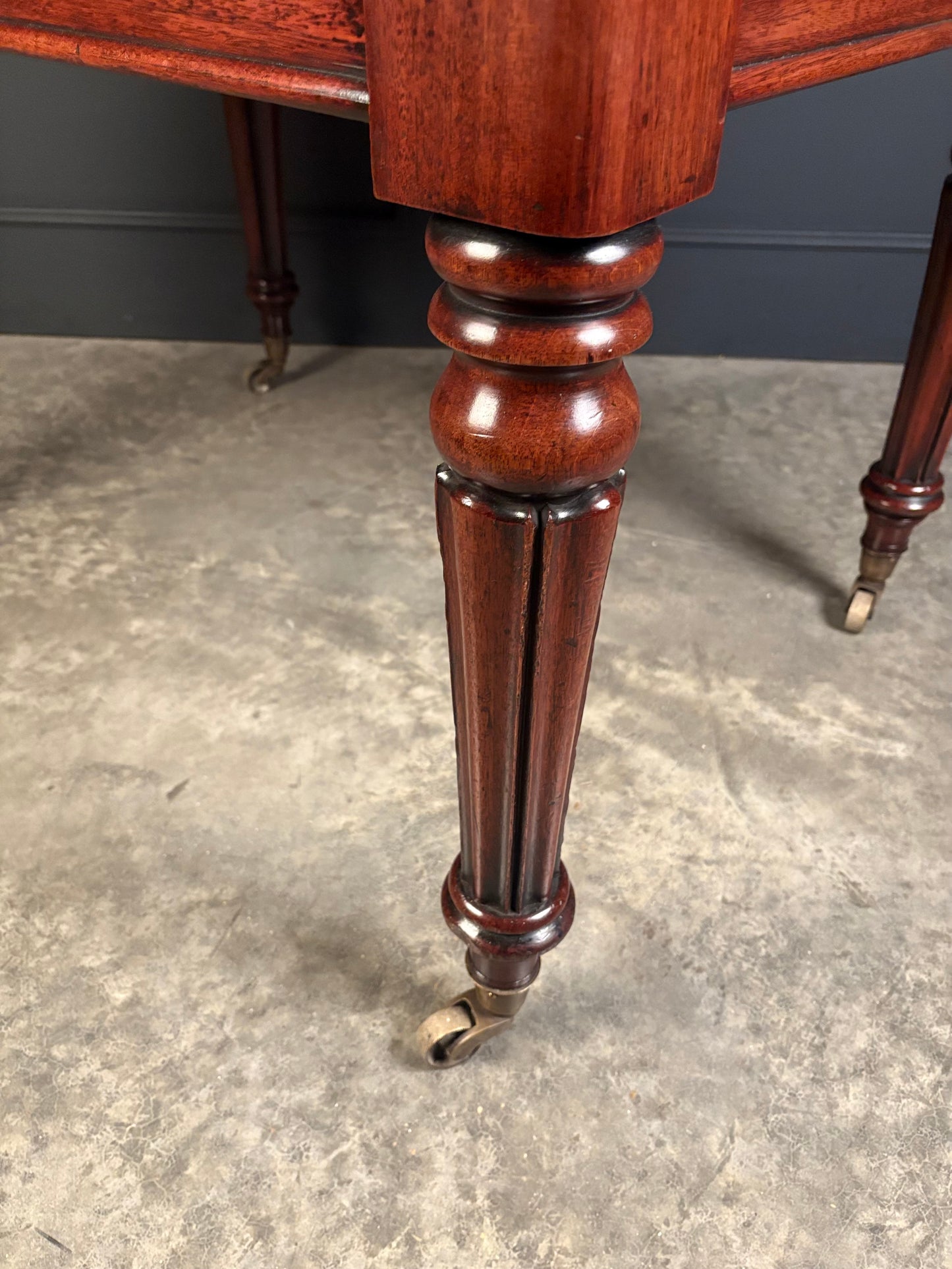 Rare William IV Mahogany Extending Dining Table