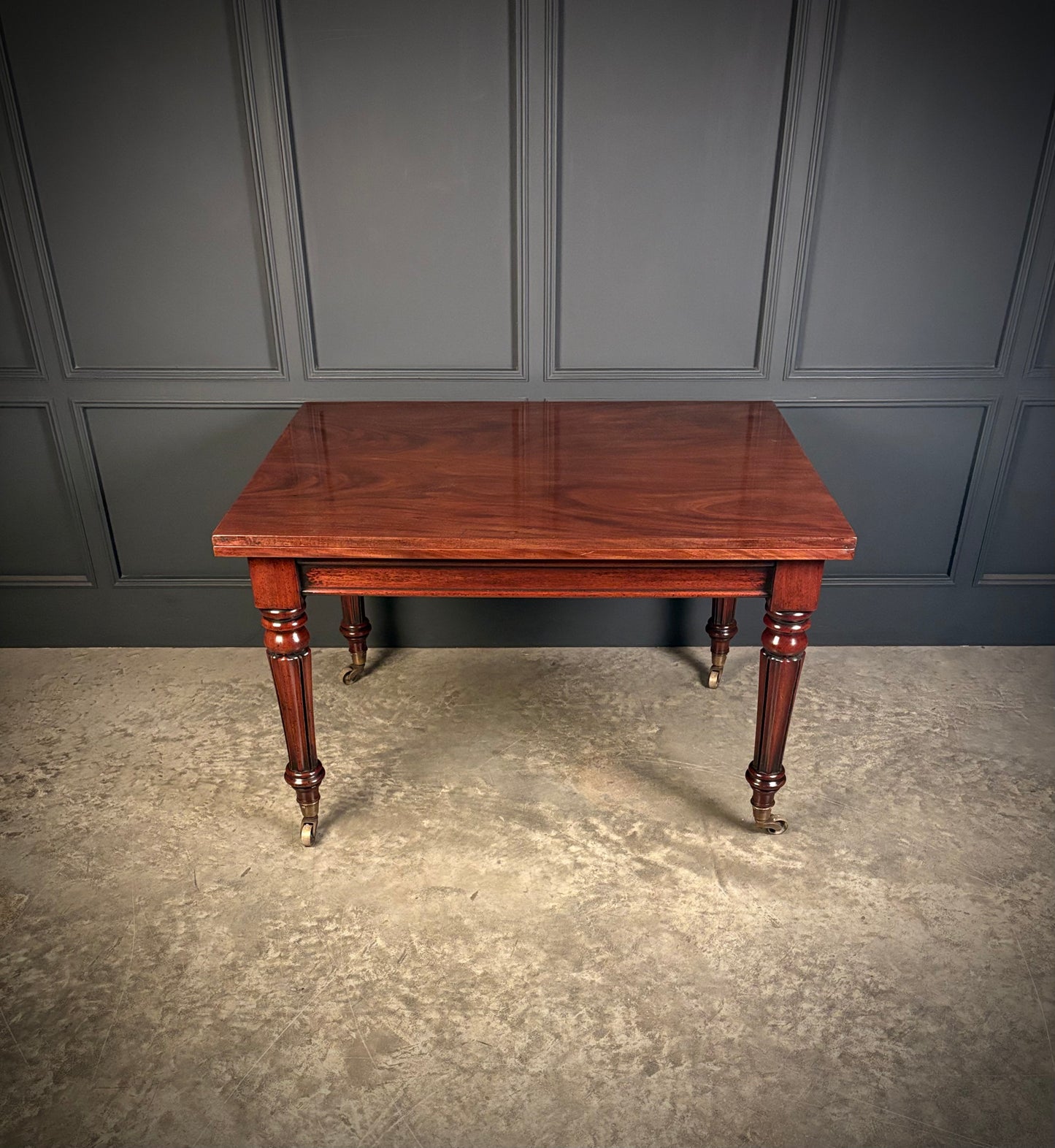 Rare William IV Mahogany Extending Dining Table