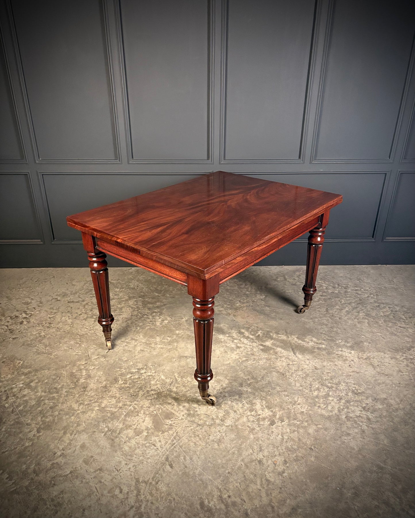 Rare William IV Mahogany Extending Dining Table