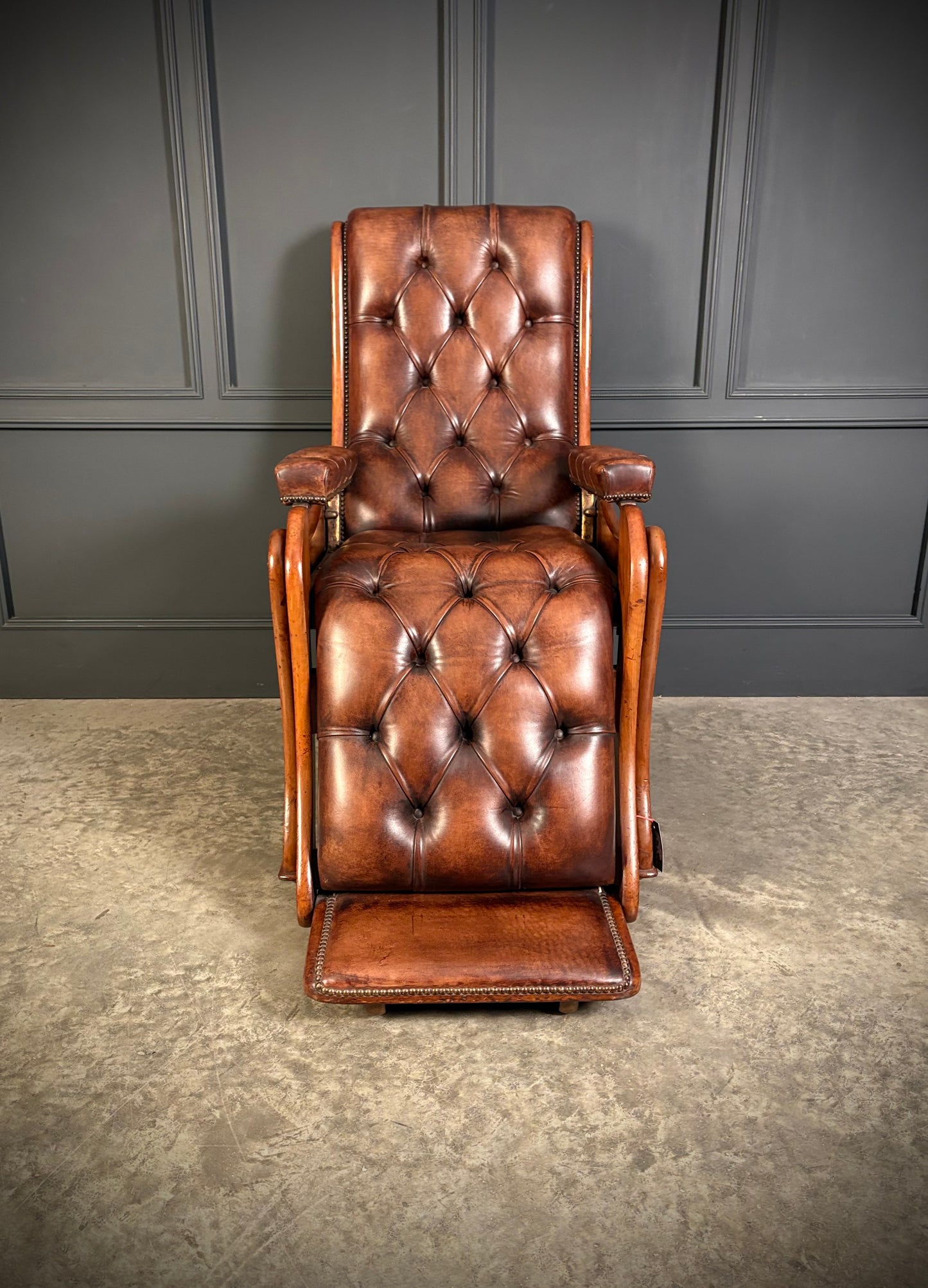 Superb Regency Mahogany & Leather Reclining Armchair