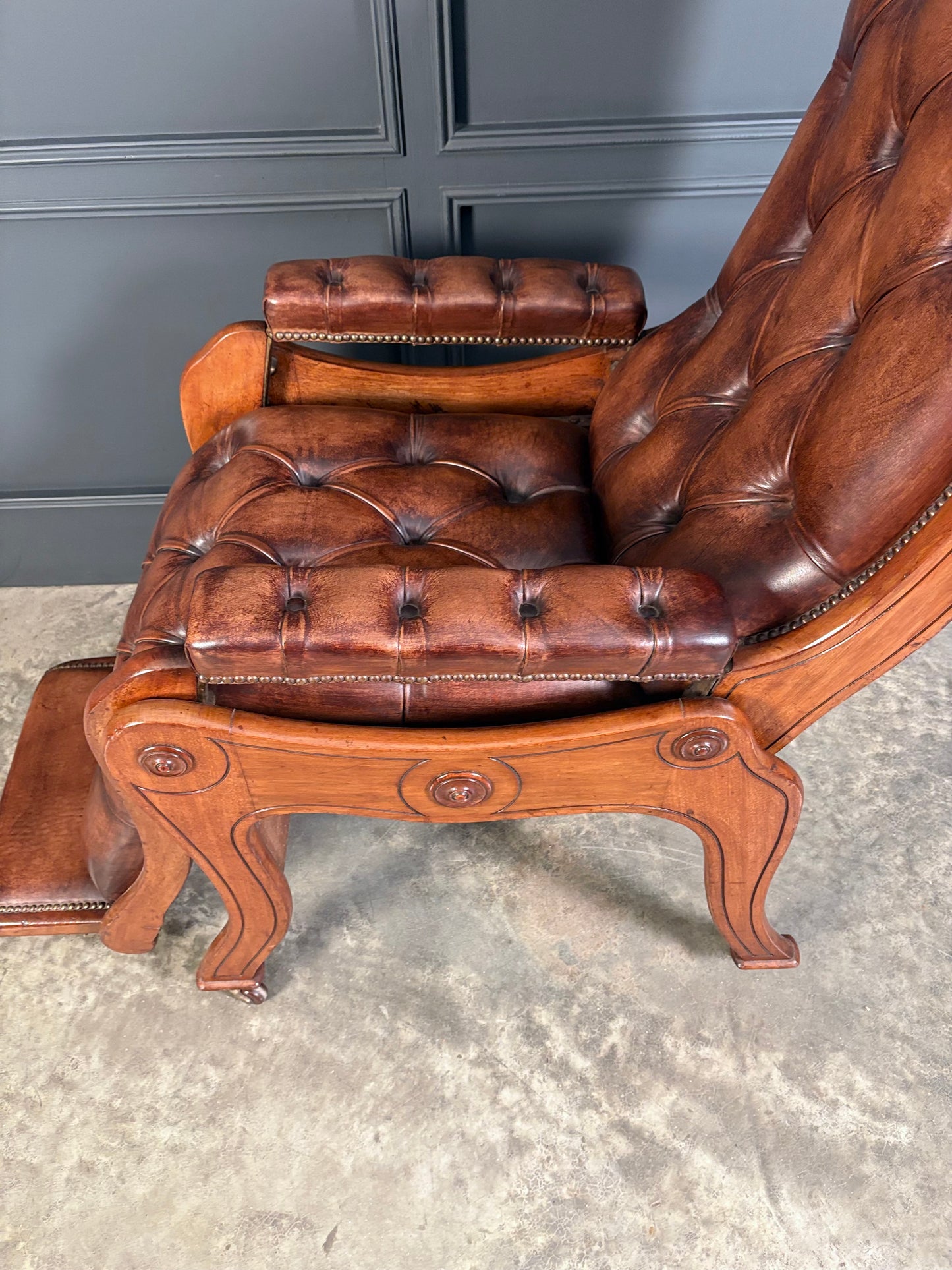 Superb Regency Mahogany & Leather Reclining Armchair