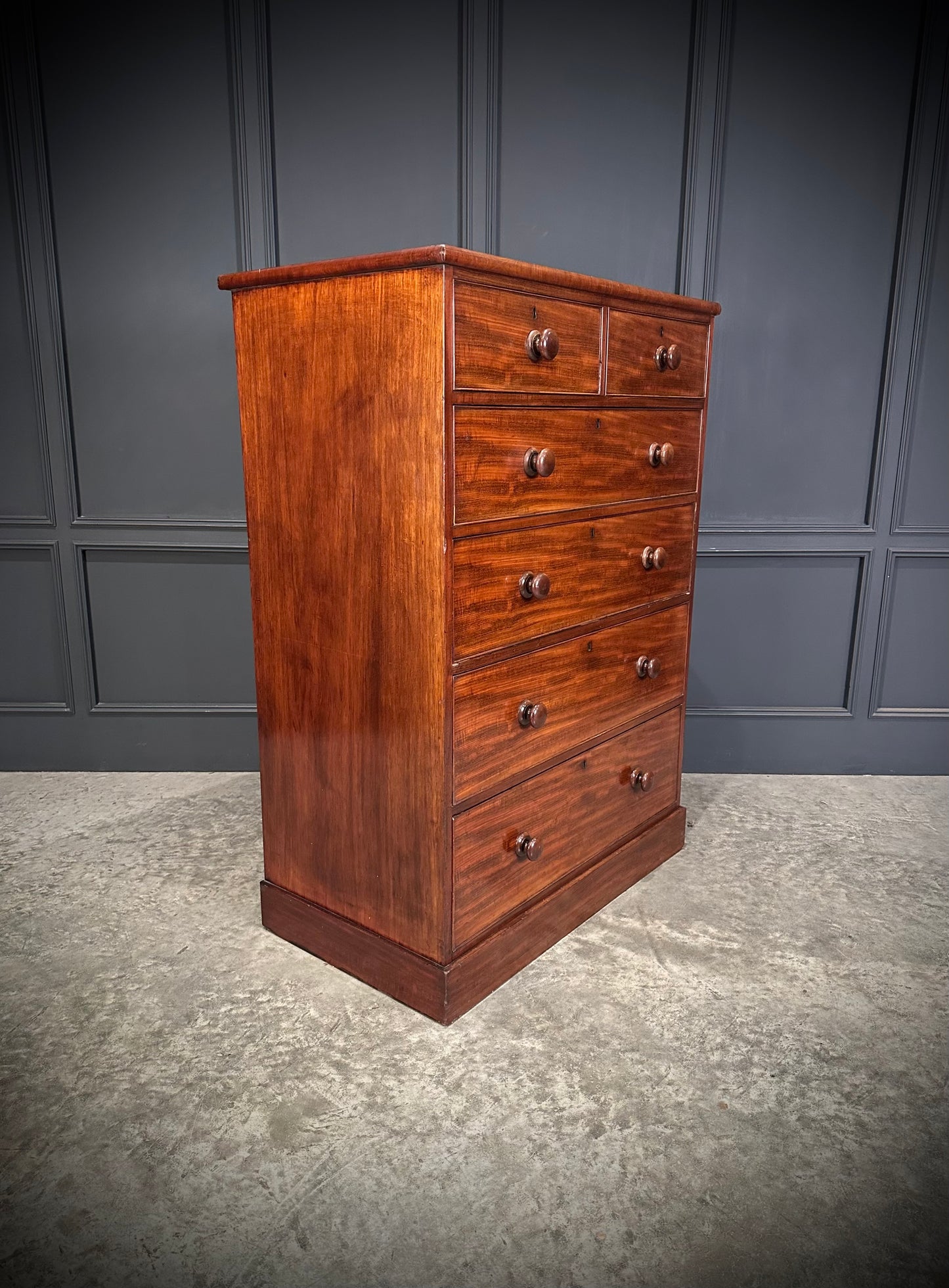 Victorian Mahogany Chest of Drawers