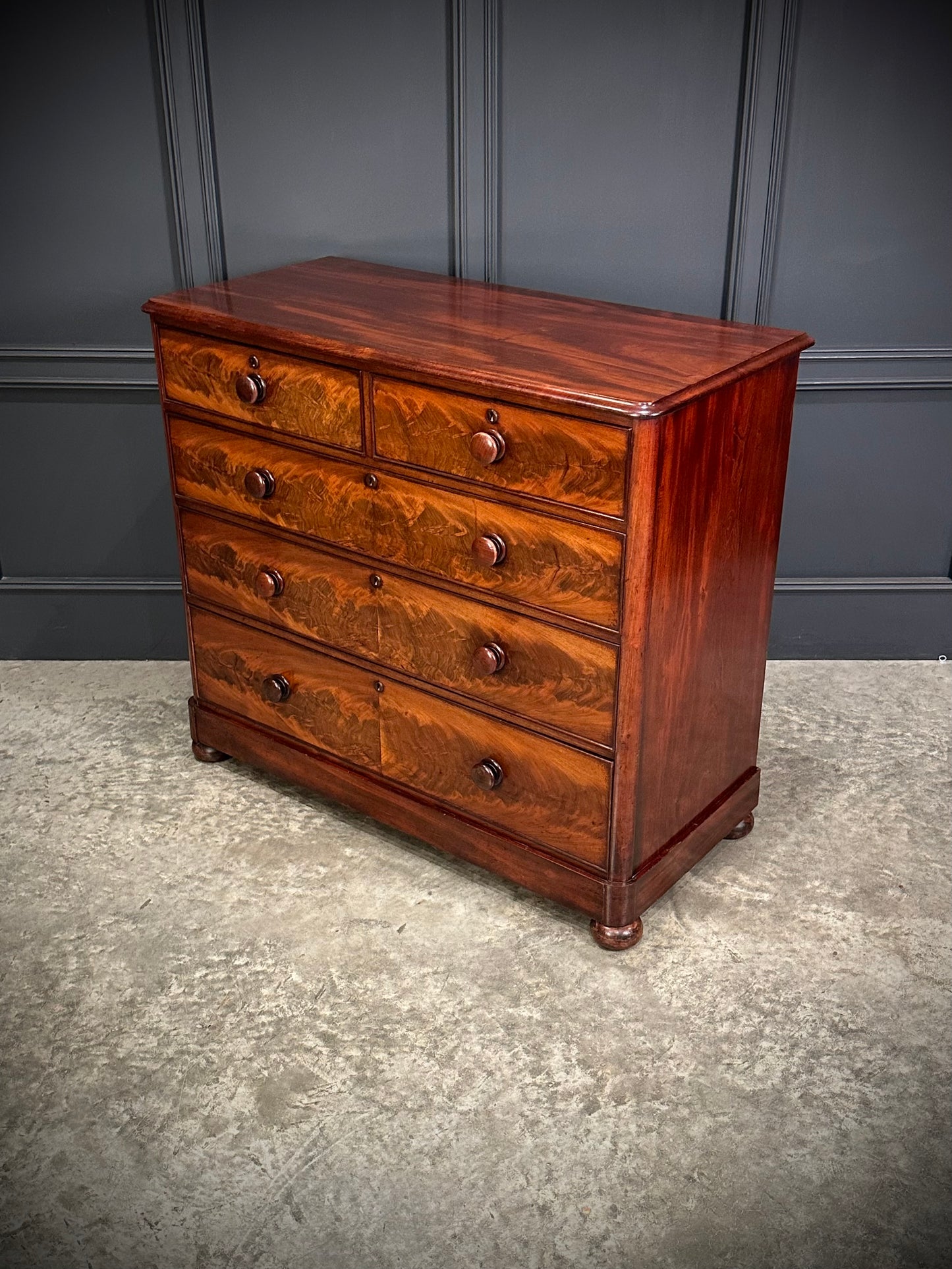 Victorian Mahogany Chest of Drawers