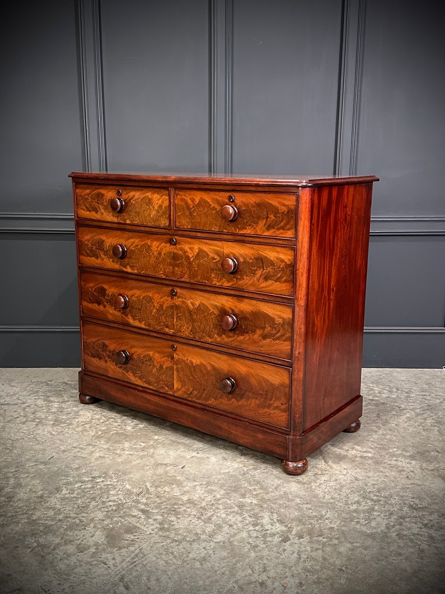 Victorian Mahogany Chest of Drawers