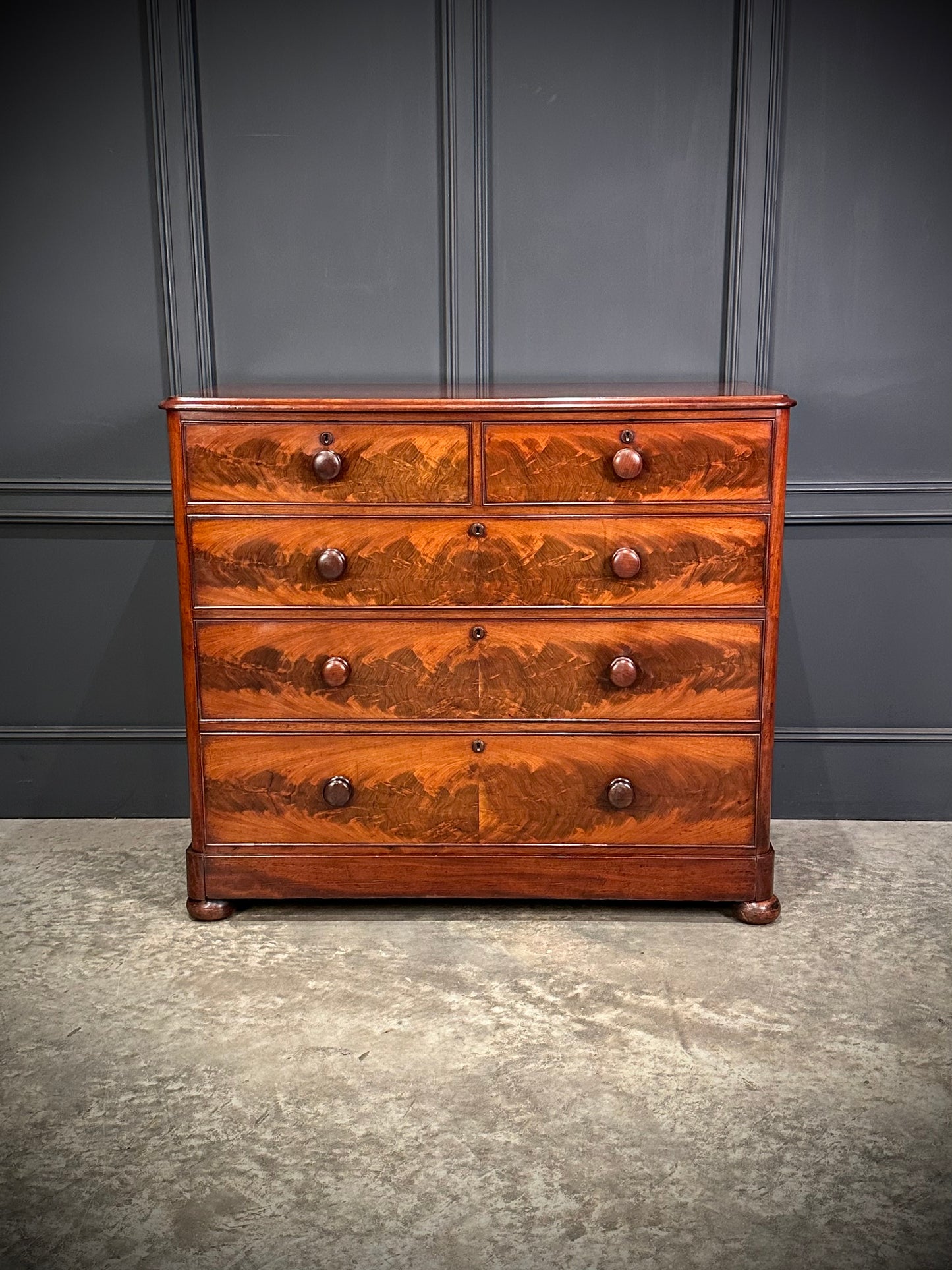 Victorian Mahogany Chest of Drawers
