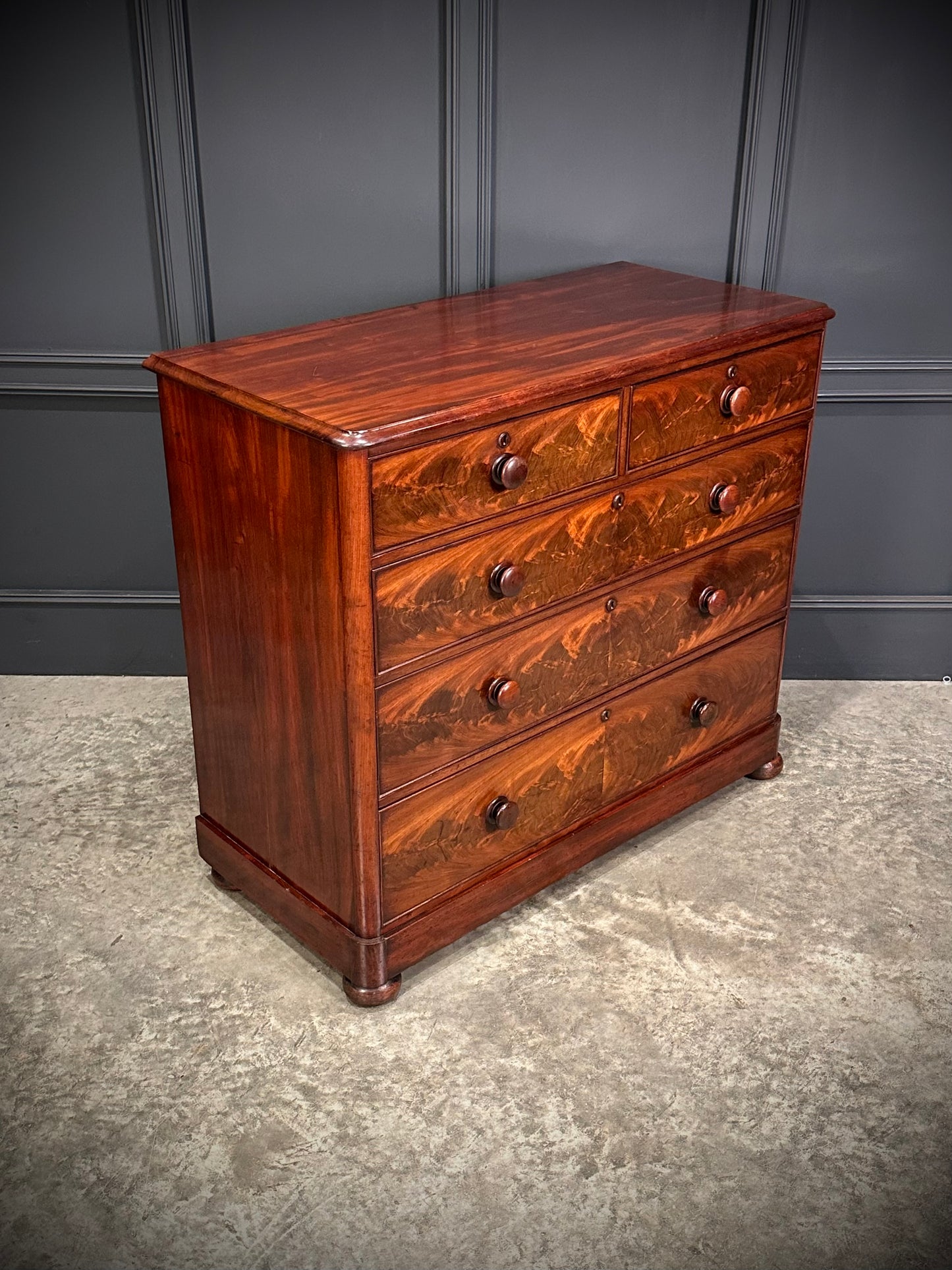 Victorian Mahogany Chest of Drawers