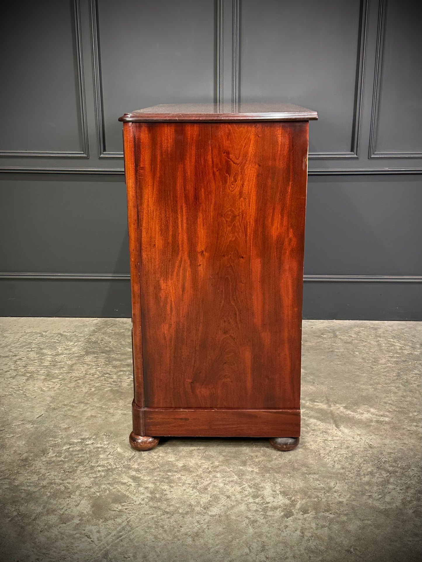 Victorian Mahogany Chest of Drawers