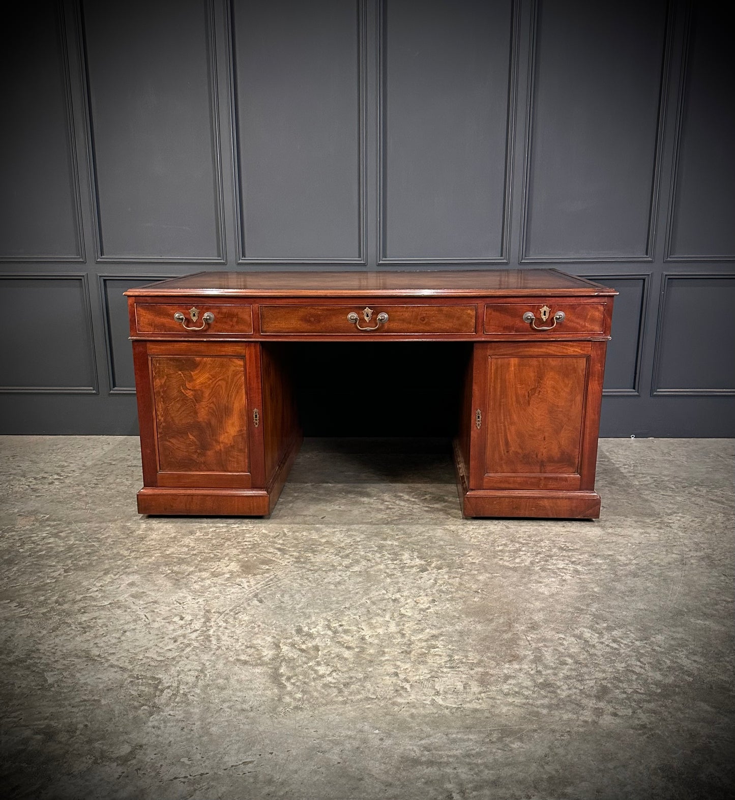 Large Mahogany & Leather Partners Desk