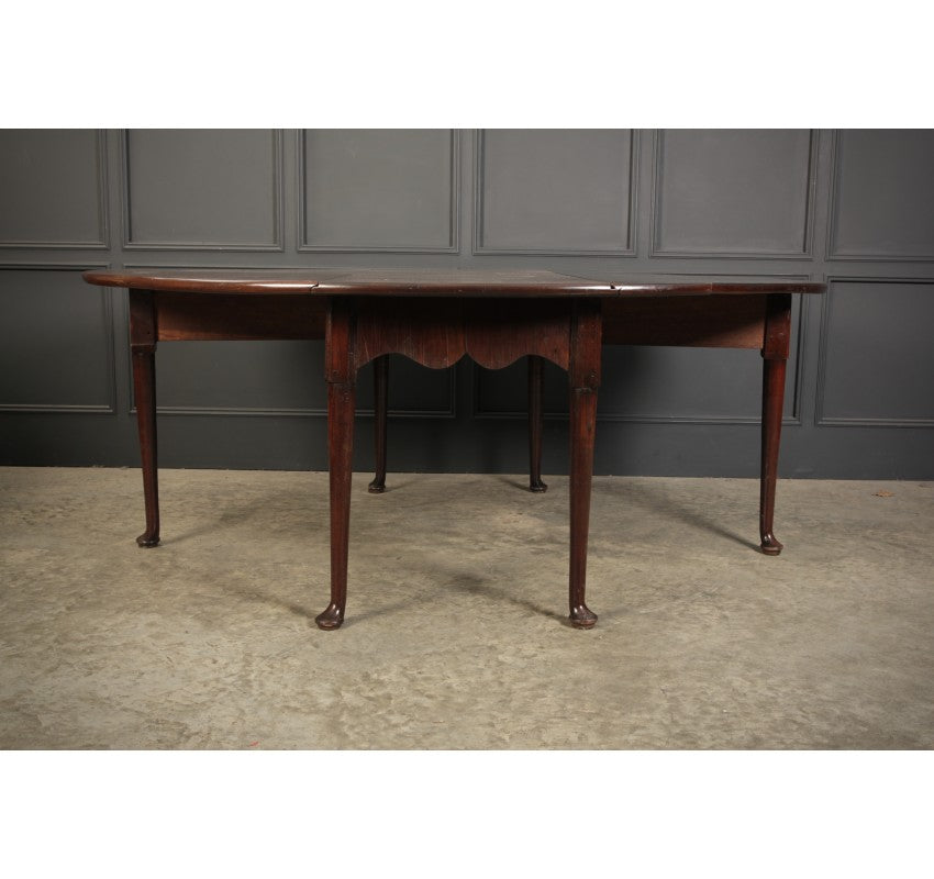 Large Georgian Mahogany Drop Leaf Dining Table