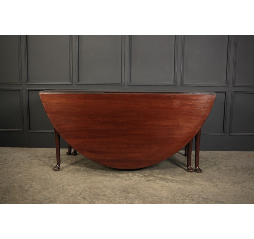 Large Georgian Mahogany Drop Leaf Dining Table