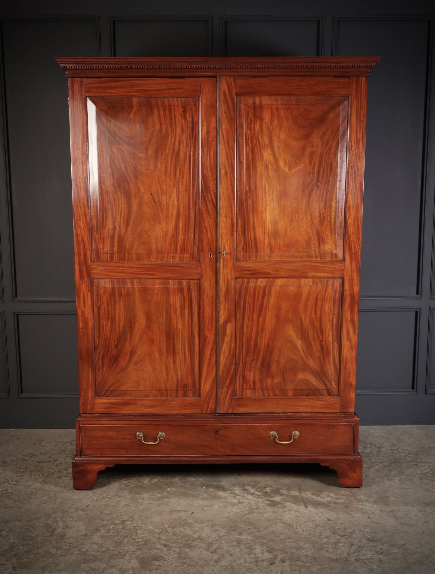 Large Georgian Mahogany Wardrobe