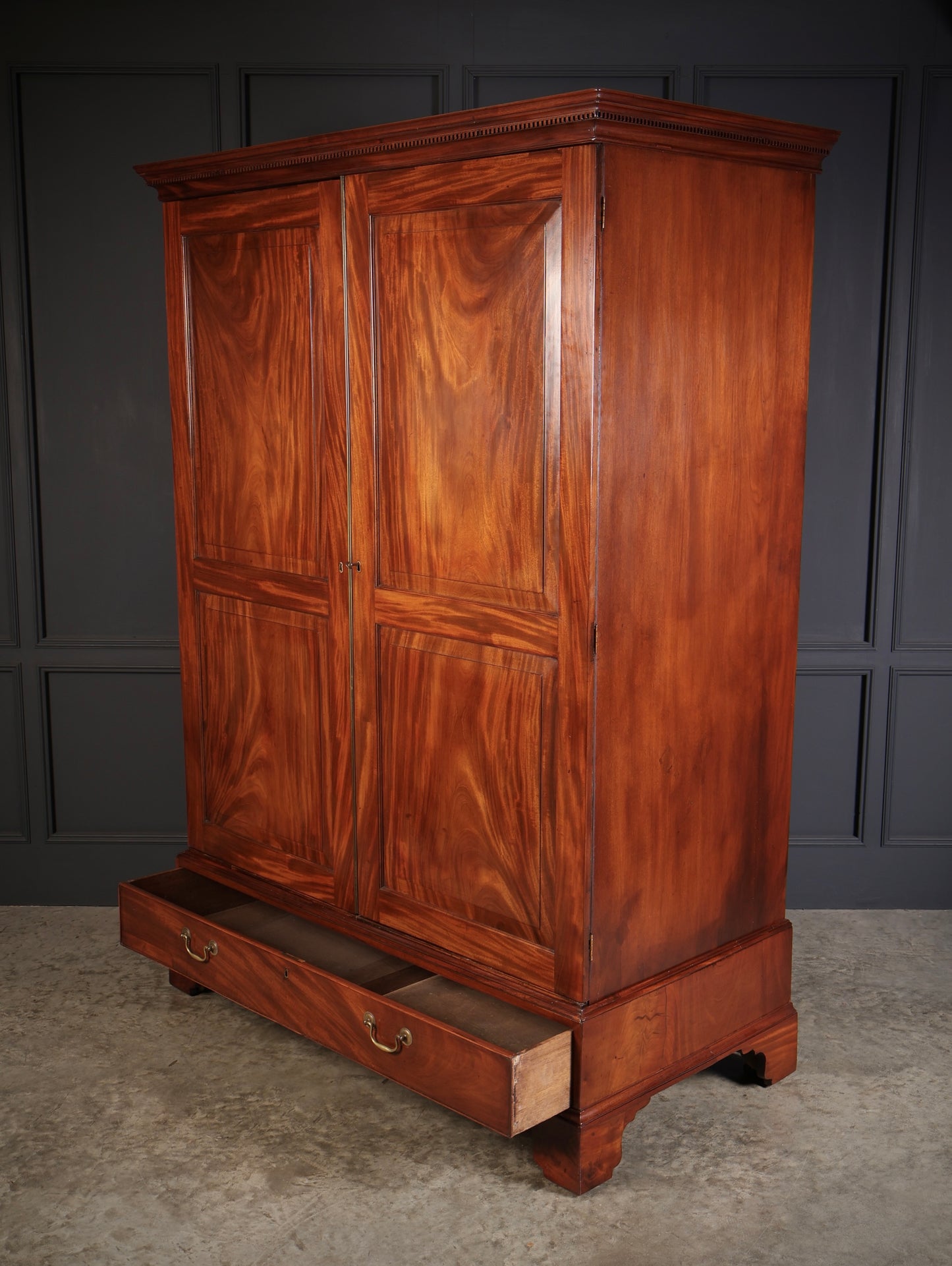 Large Georgian Mahogany Wardrobe