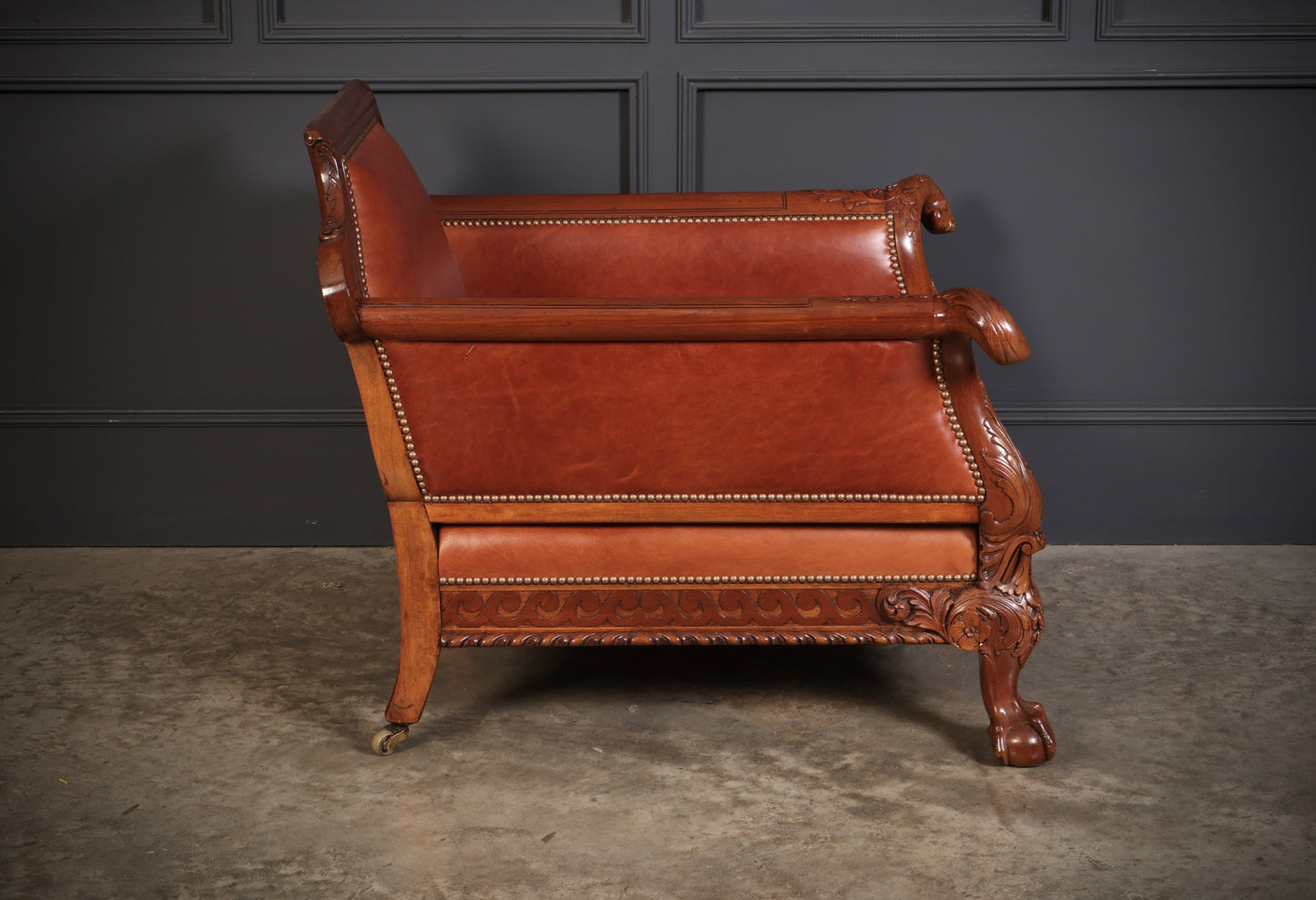 Magnificent Quality Mahogany & Leather Suite