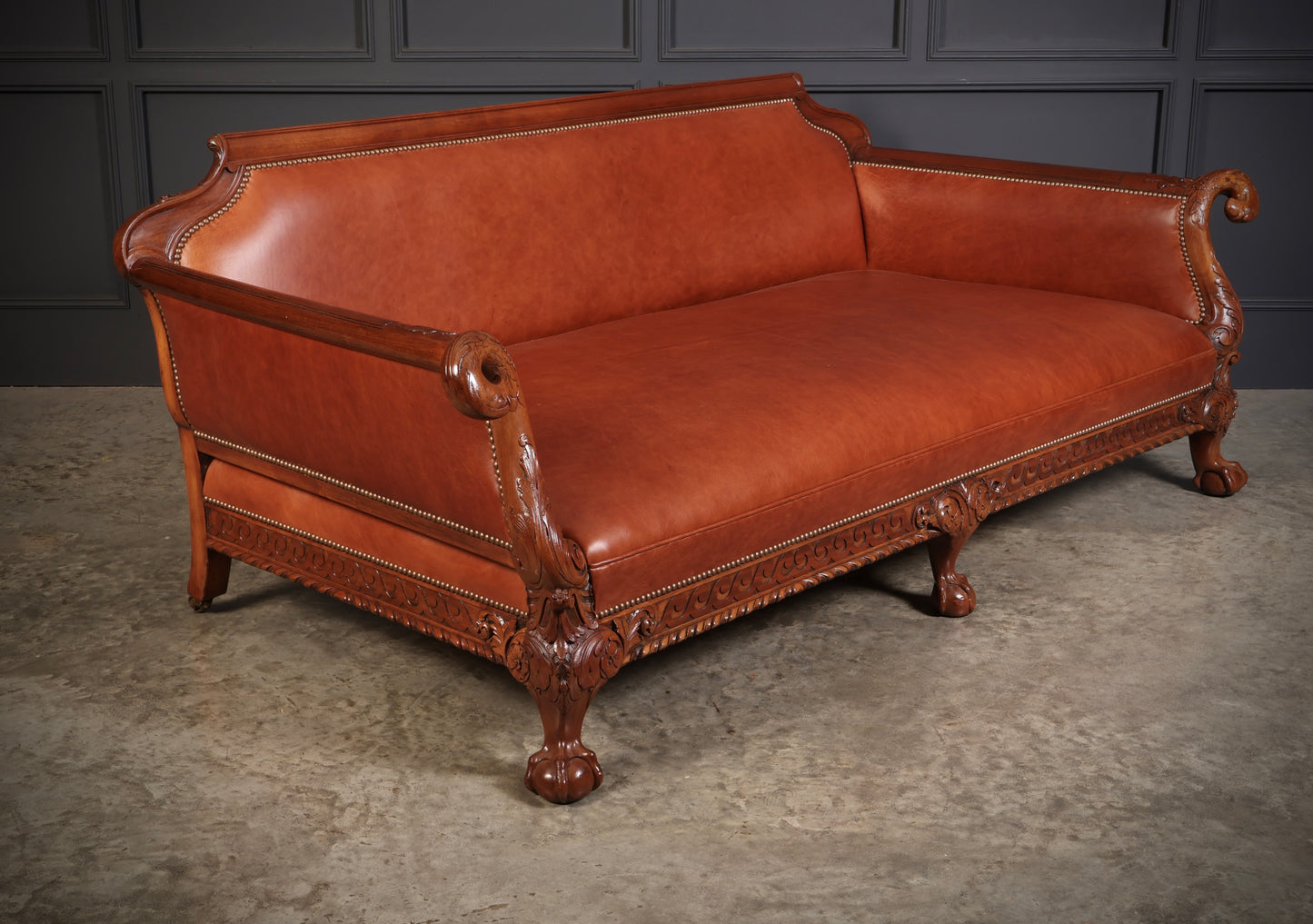 Magnificent Quality Mahogany & Leather Suite