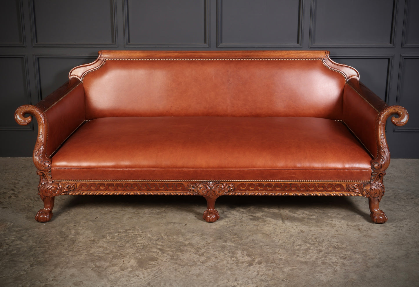 Magnificent Quality Mahogany & Leather Suite