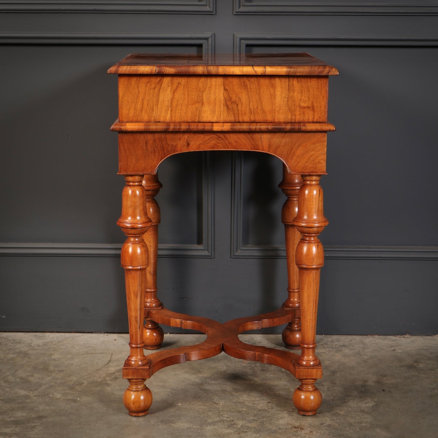 Oyster Walnut Box On Stand