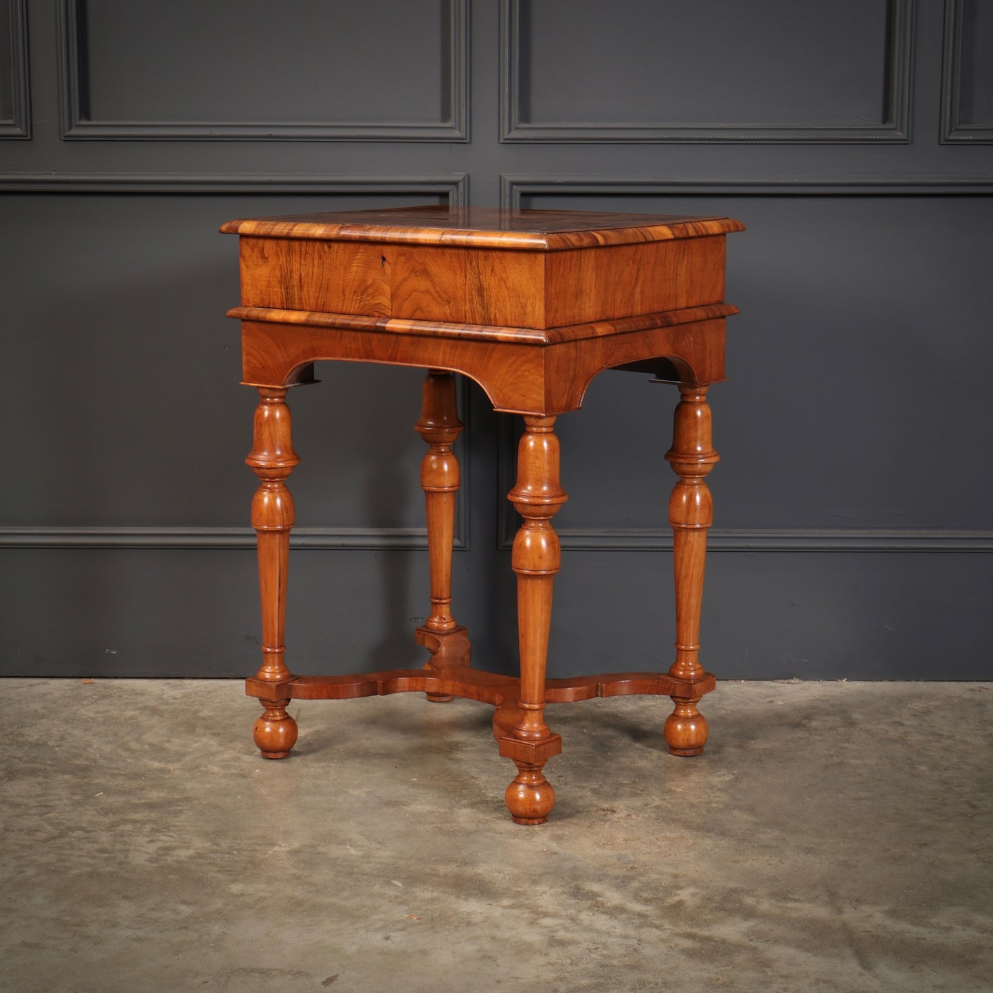 Oyster Walnut Box On Stand