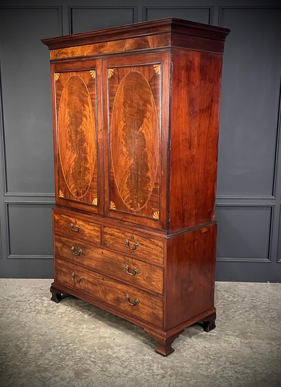 Georgian Inlaid Mahogany Gentlemans Wardrobe