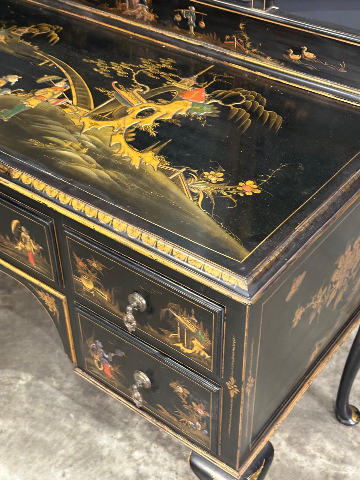 Chinoiserie Lacquered Dressing Table