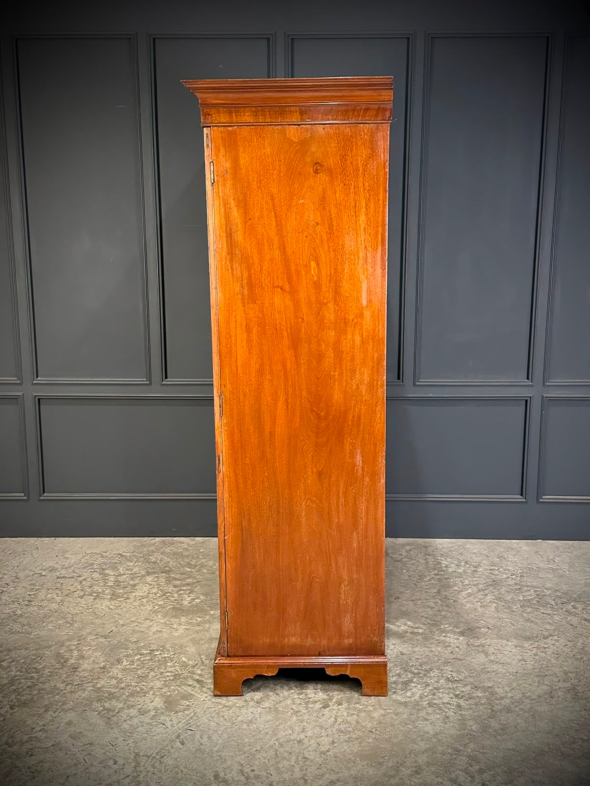 Georgian Style Mahogany Wardrobe