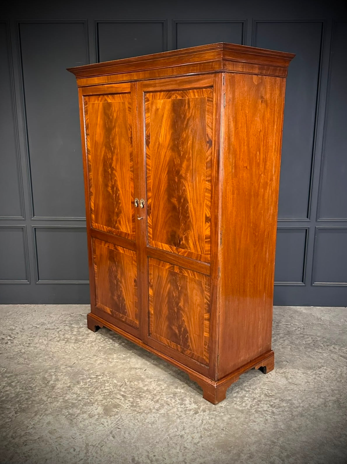 Georgian Style Mahogany Wardrobe