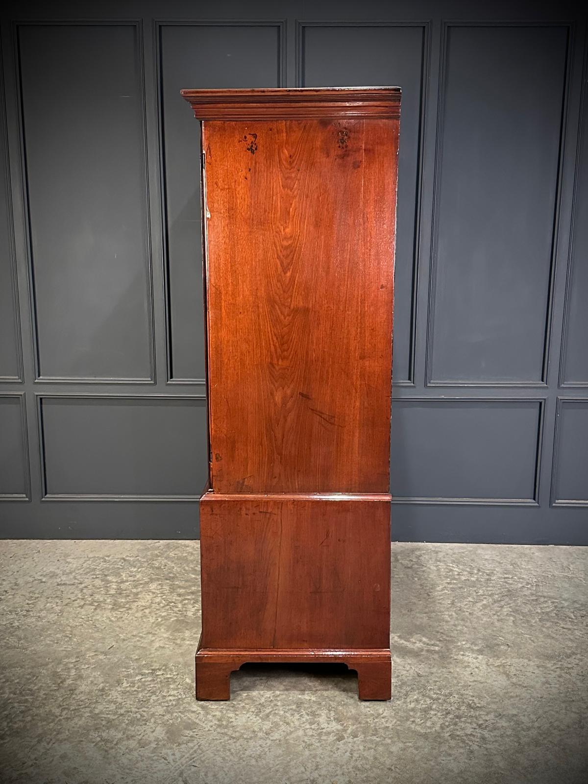 Georgian Mahogany Gentlemans Wardrobe