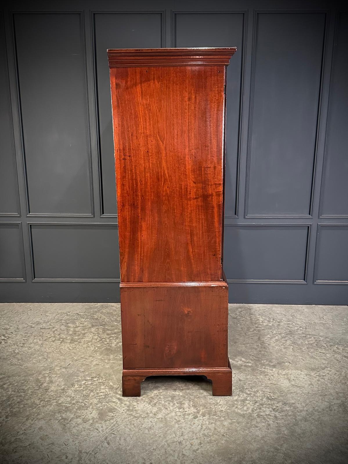 Georgian Mahogany Gentlemans Wardrobe