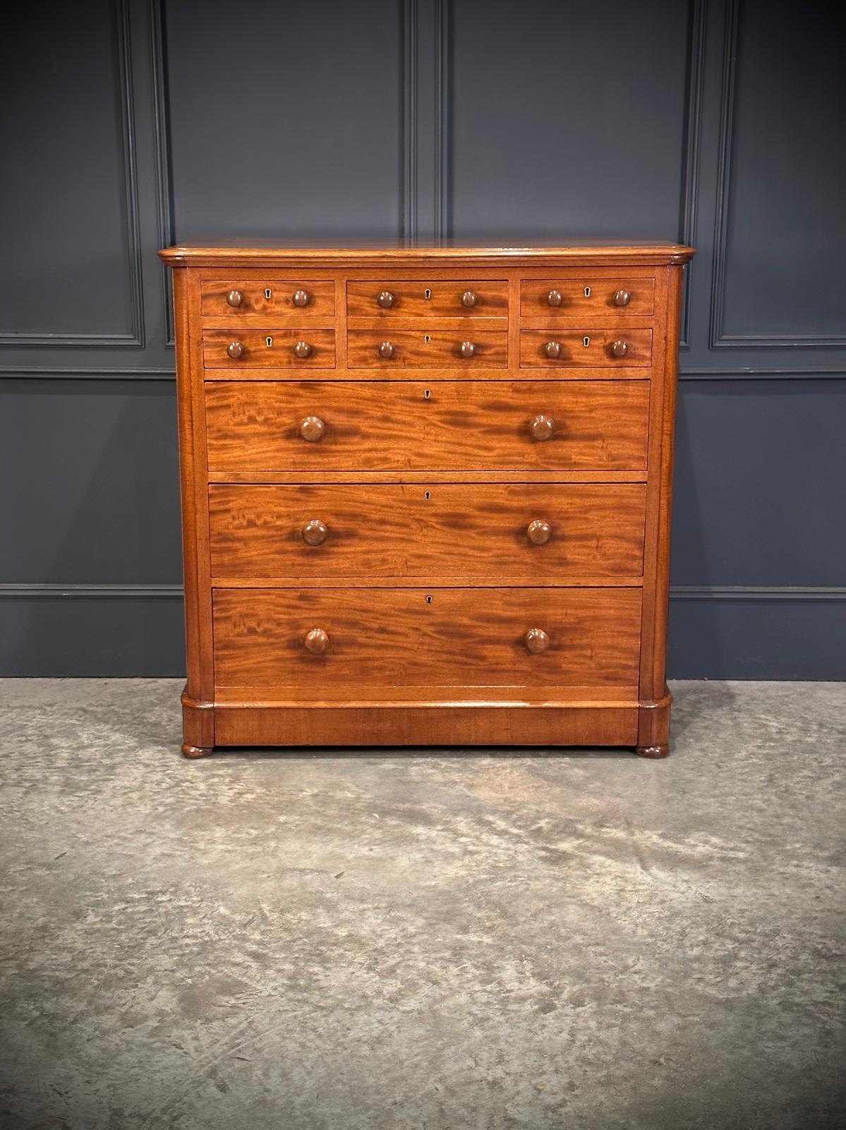 Victorian Mahogany Chest of Drawers
