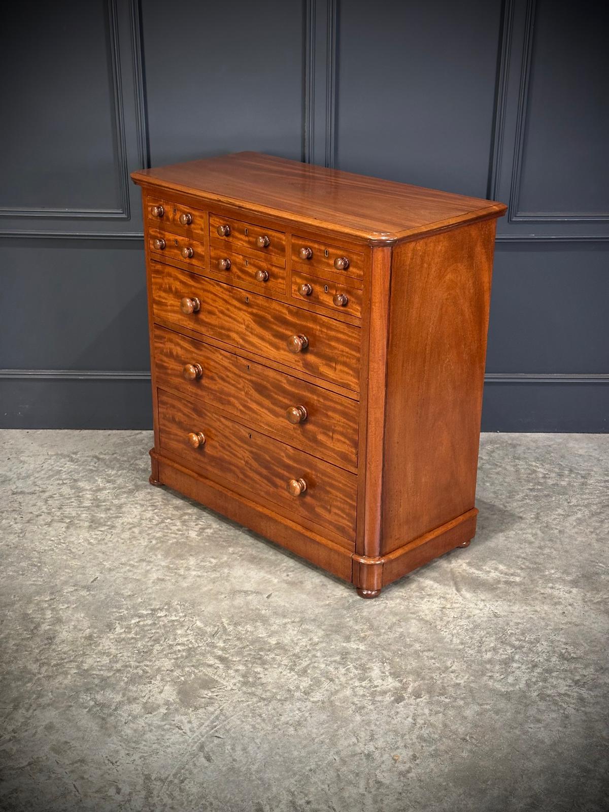 Victorian Mahogany Chest of Drawers